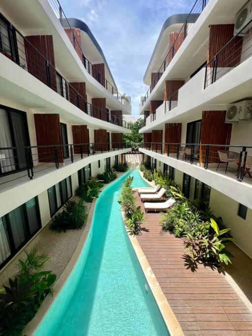 New P-2, Albercas, Balcon Privado, Roof *
